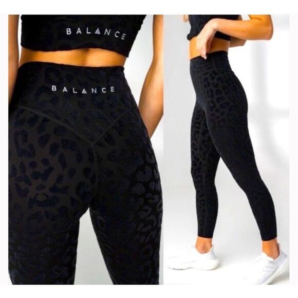 Balance Athletics Luxe Velvet Leopard Print Black Leggings  Small - Picture 1 of 7